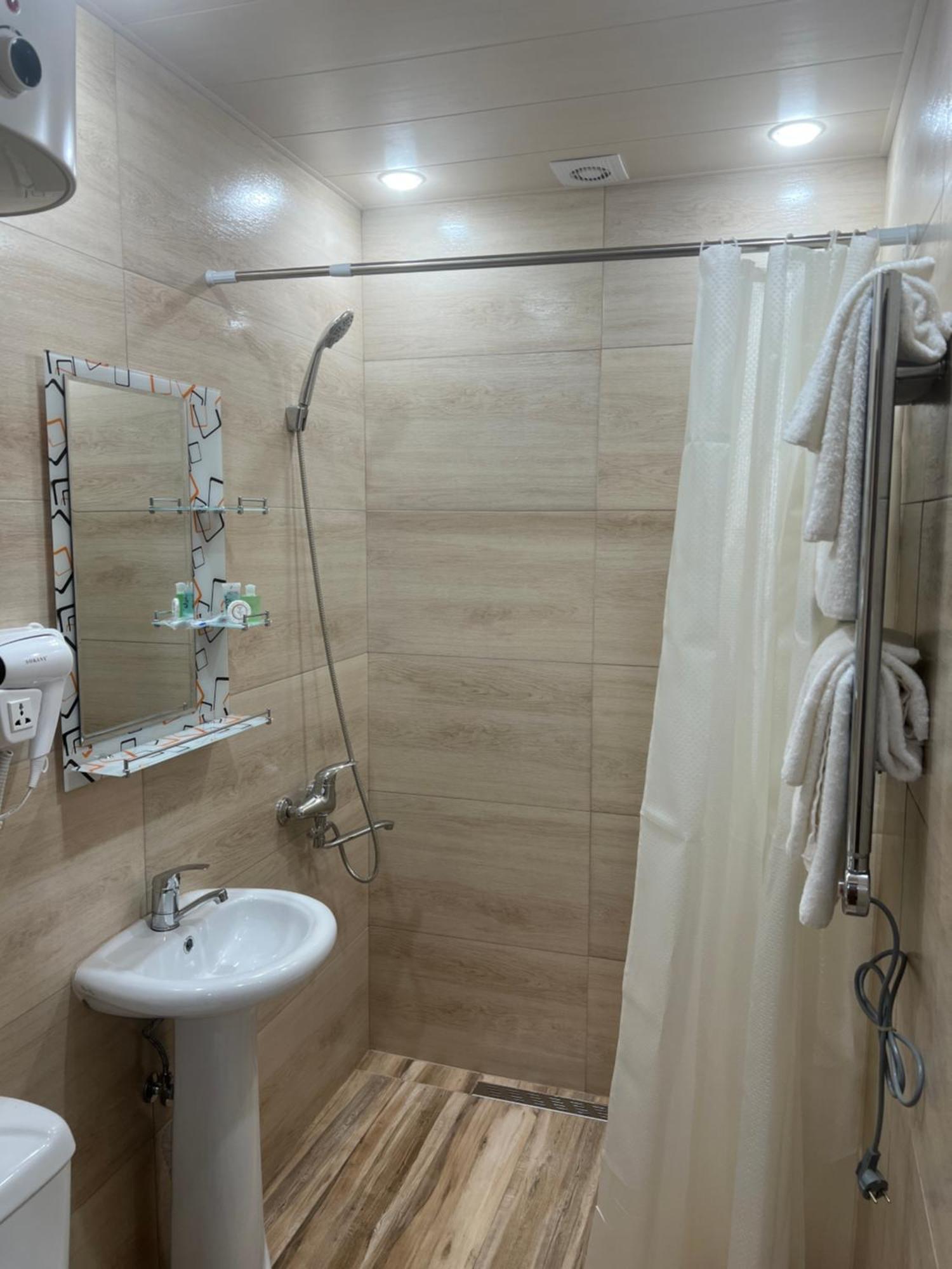 Maru House Hotel Dilijan Eksteriør billede